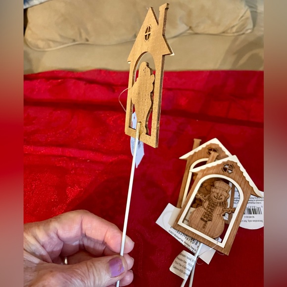 3 Holiday/Christmas wood plant sticks - Picture 5 of 7